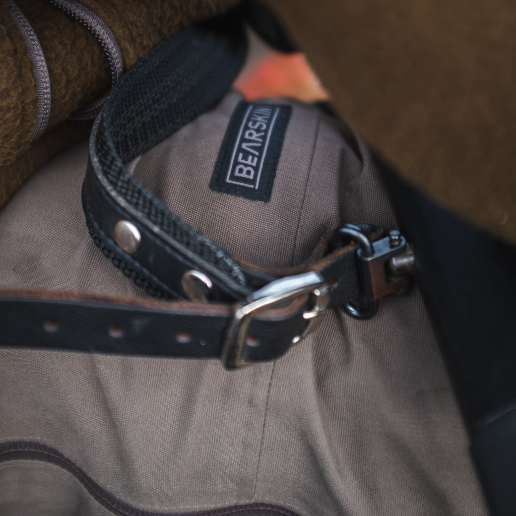 Detaljer jaktkläder från Nr. 1 Kollektion Bearskin