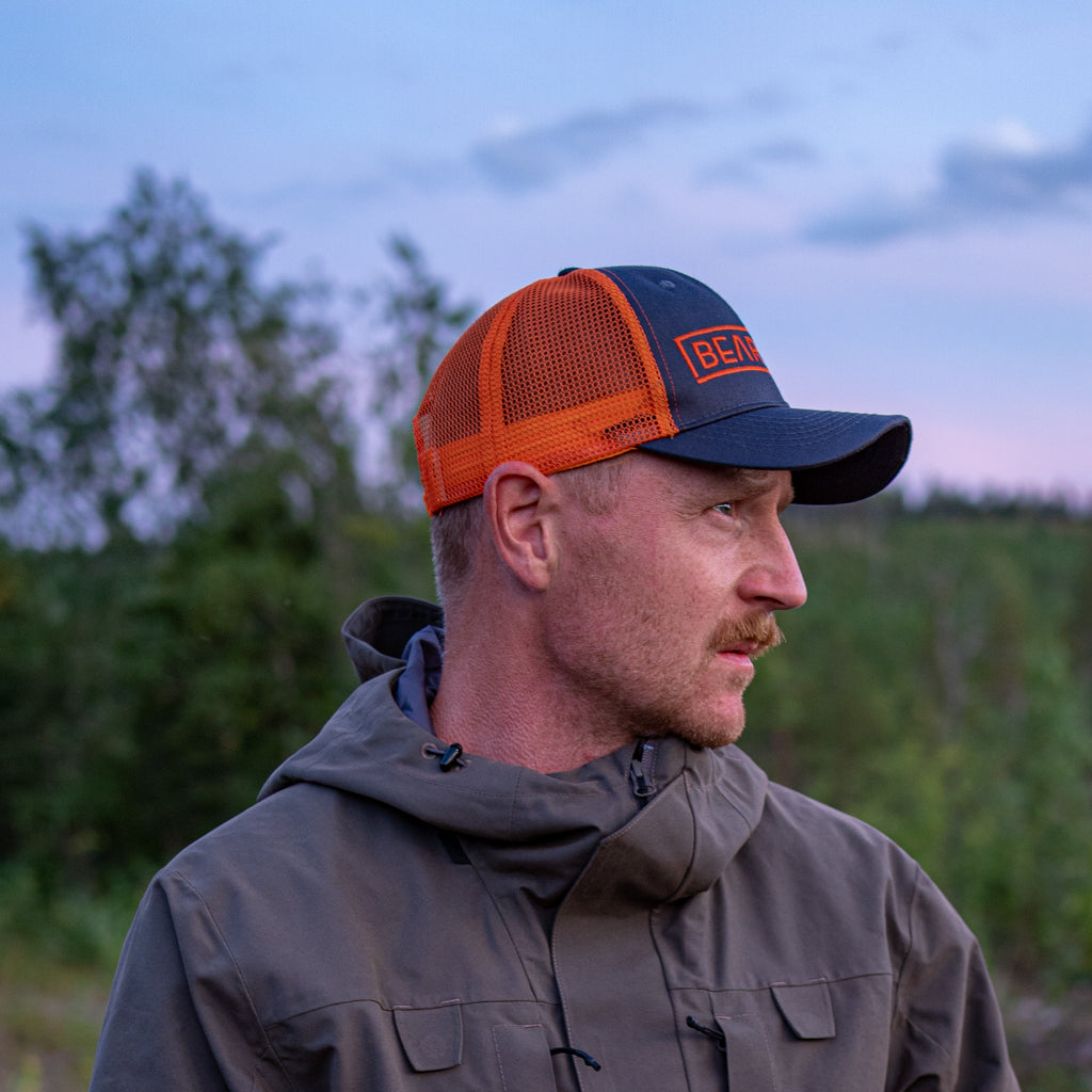 Bearskin Cap Dark Grey/Rust